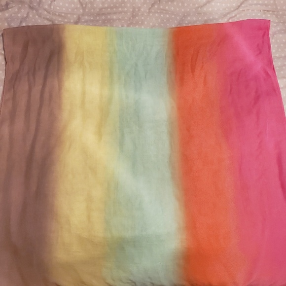 Scarves - Picture 3 of 8